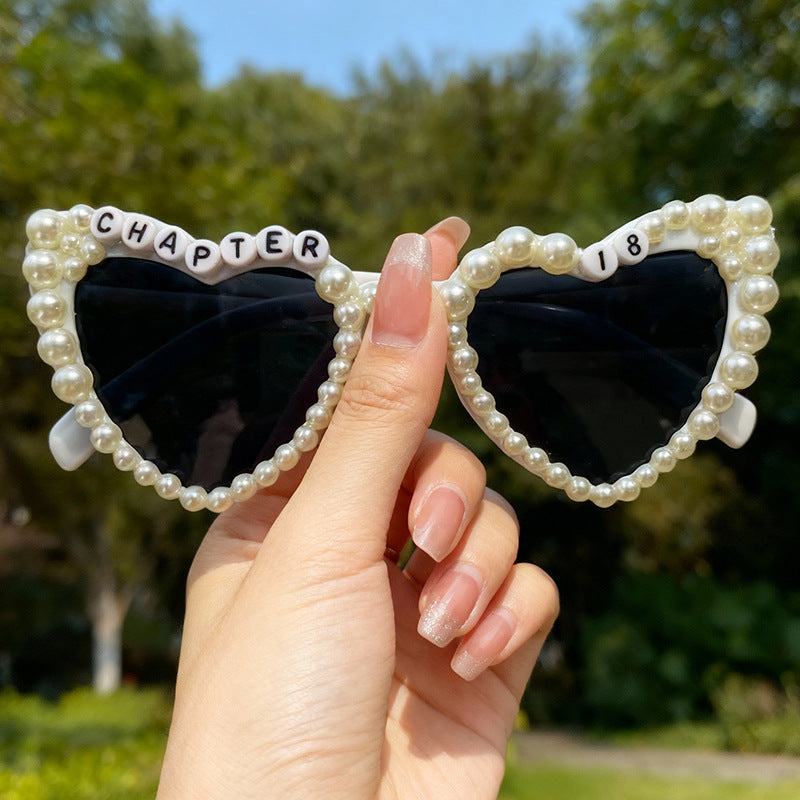 Perlenakzentierte Herzförmige Sonnenbrille Brehn