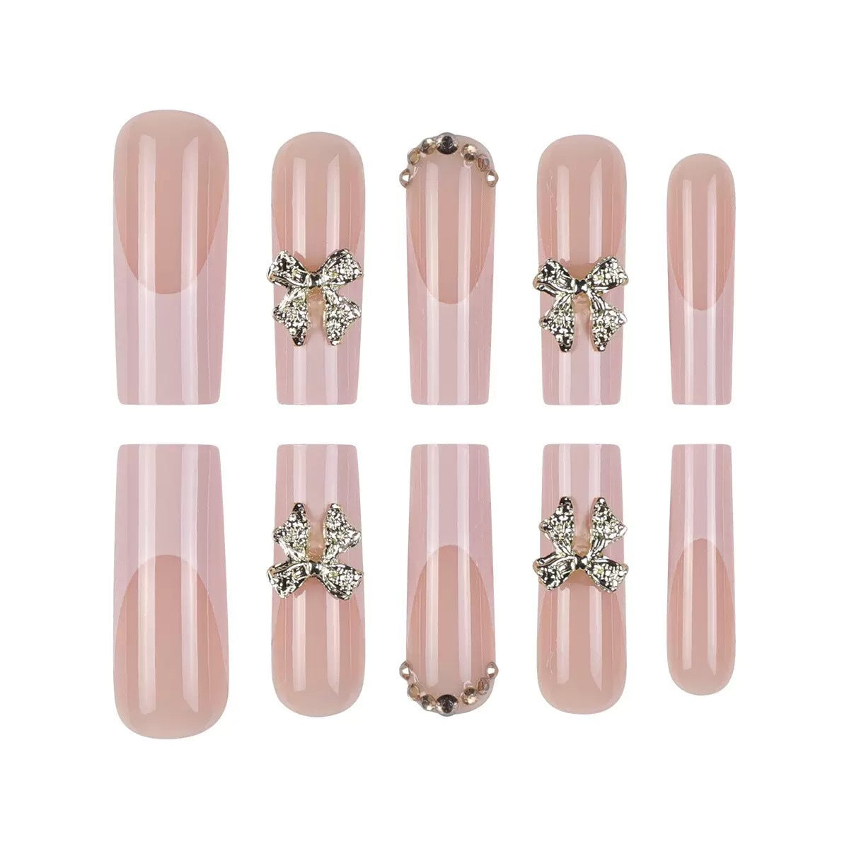 Kunstnagelspitzen mit glamourösen Blütenverzierungen Brehn