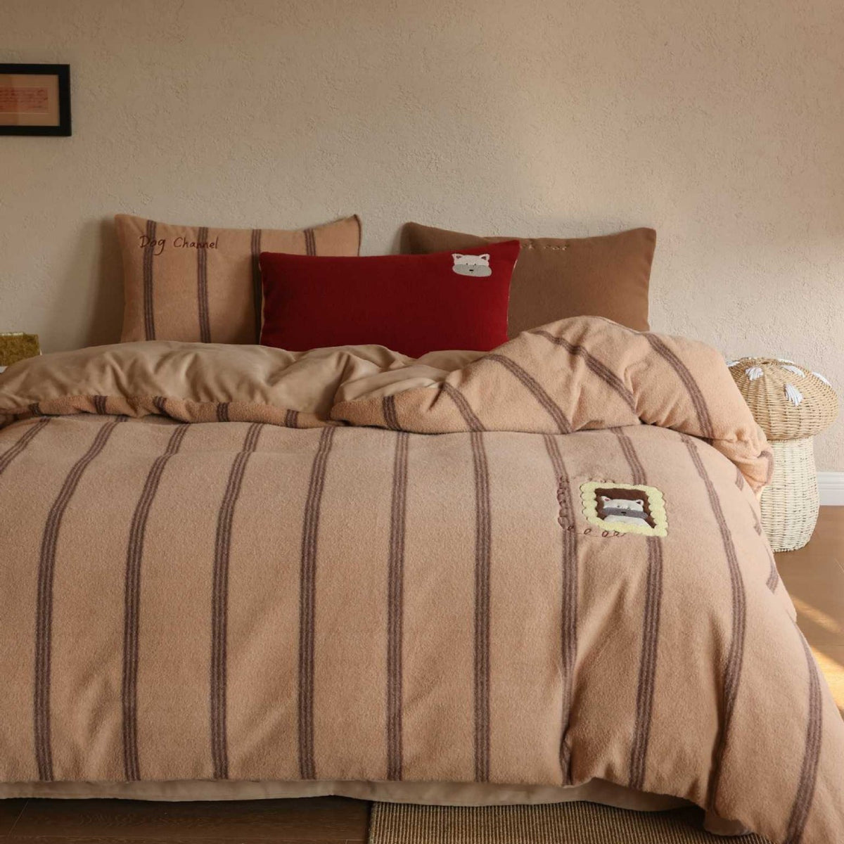 Kuschelige Wendebettdecke mit kariertem Mikrofleece und Plüschrückseite
