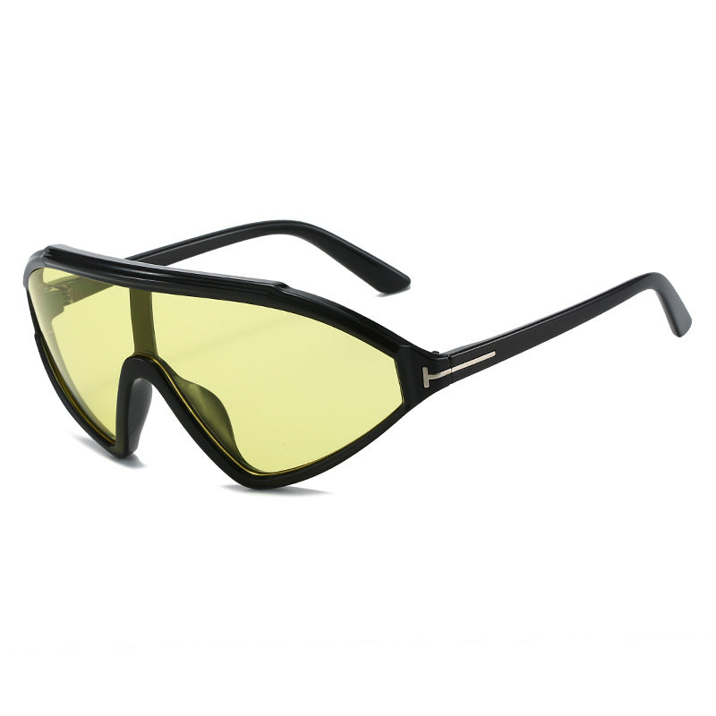 Damen sportliche Sonnenbrille mit ergonomischem Vollranddesign Brehn