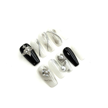 Künstlerisches Satin Press-On Nagel Set