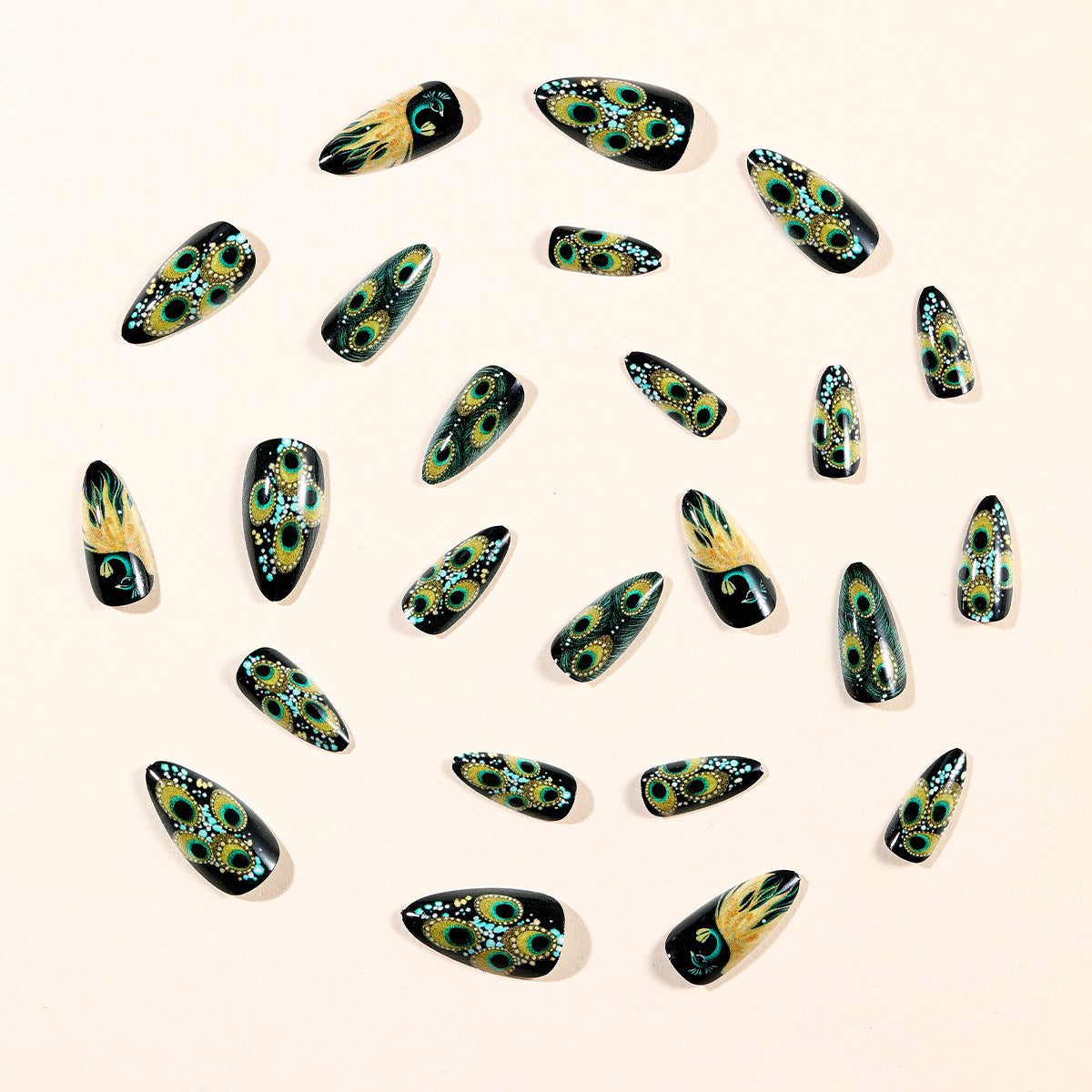 Pfau-inspiriertes 3D-Nail Art Set Brehn