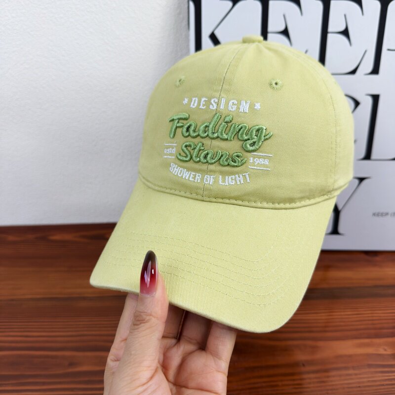 Damen bestickte Kapuze mit inspirierendem Design Brehn