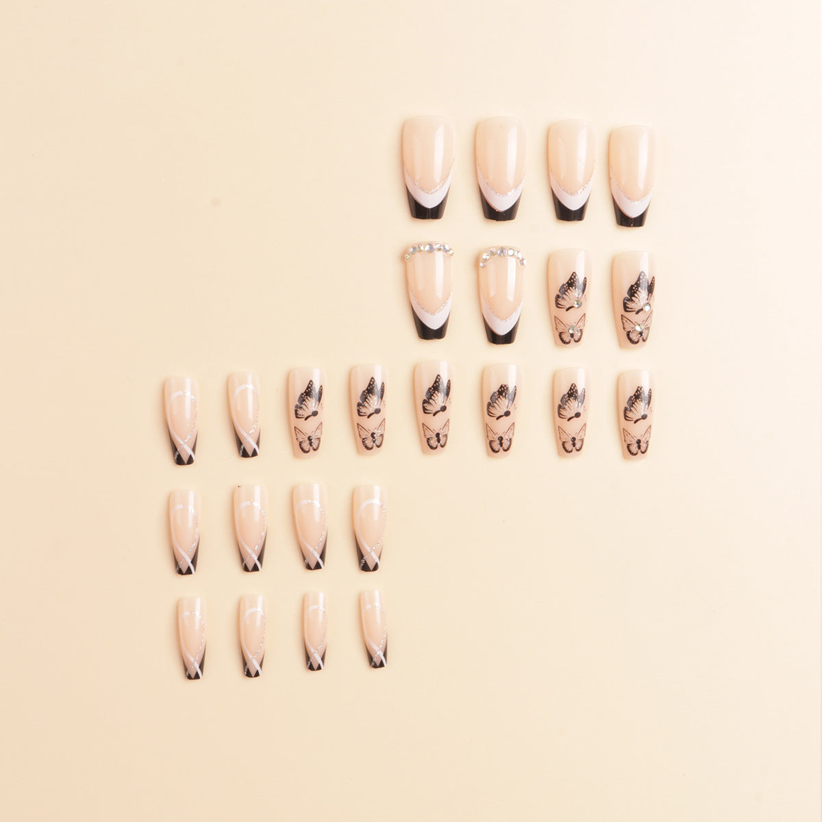 Künstlerische Lange Stiletto Press-On Nagelkunst mit Schmetterlingsdesign Brehn