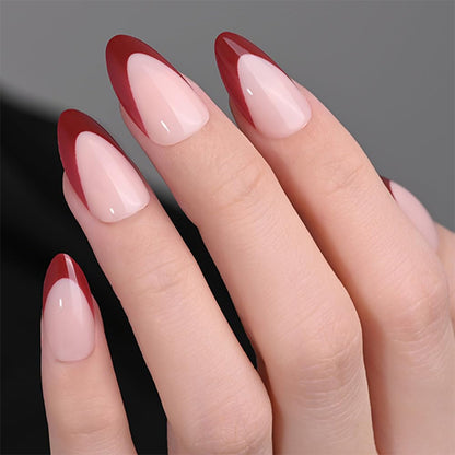 Kunstnagelset mit eleganten French-Spitzen und modernen Akzenten Brehn