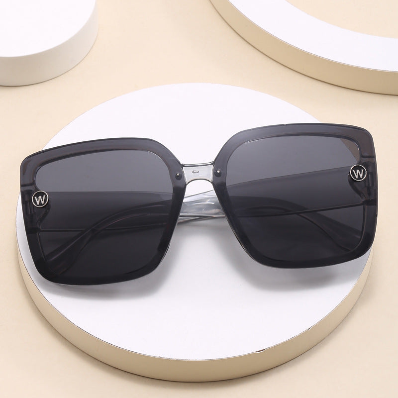 Damen modische quadratische Sonnenbrille mit extravagantem Design Brehn