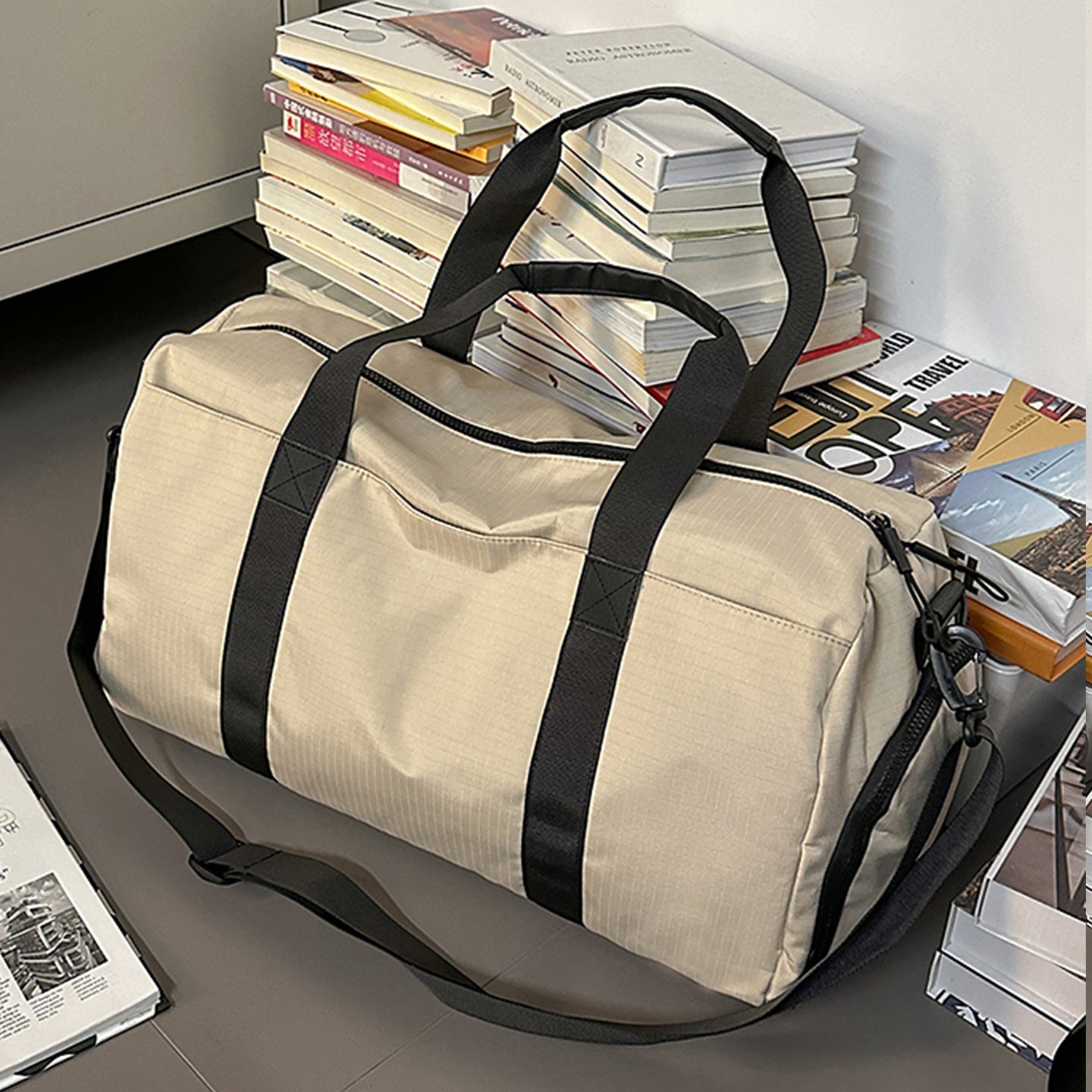 Sportliche Reisetasche mit Verstärktem Tragesystem und Sicherem Innenraum Brehn