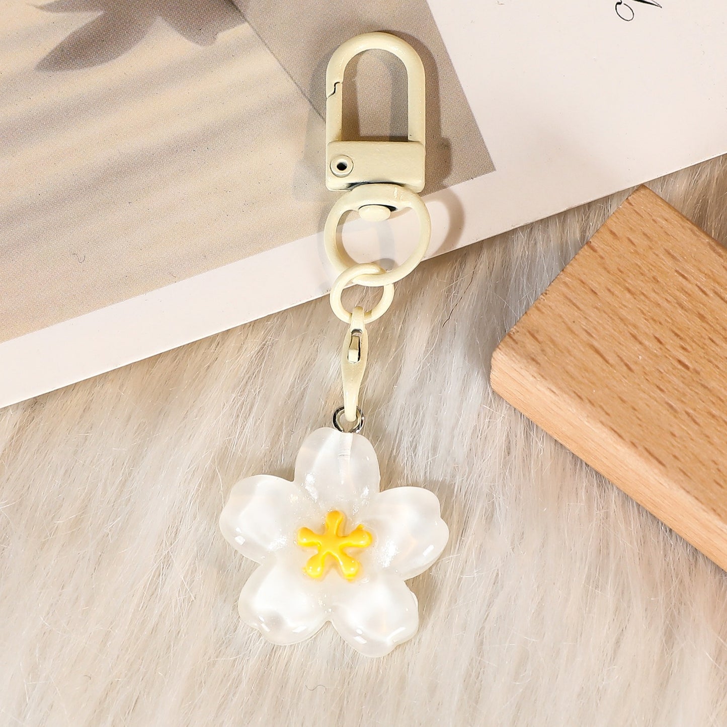 Schlüsselanhänger mit Floralen Details Brehn
