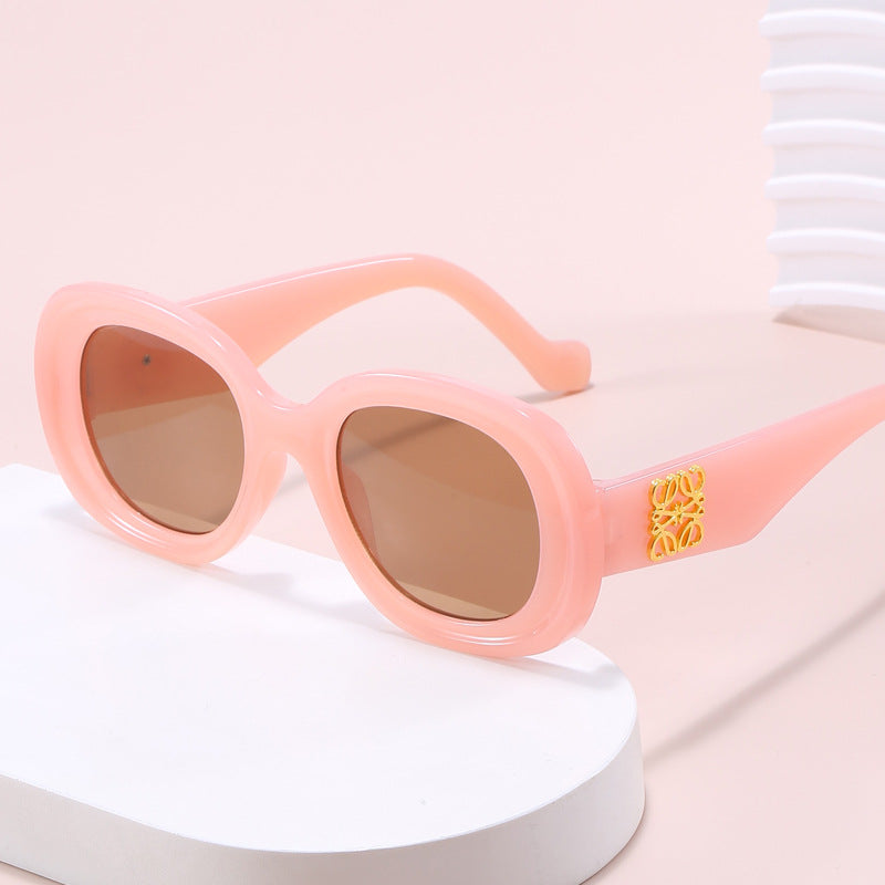 Damen modische Vintage-Sonnenbrille mit besonderen Verzierungen Brehn