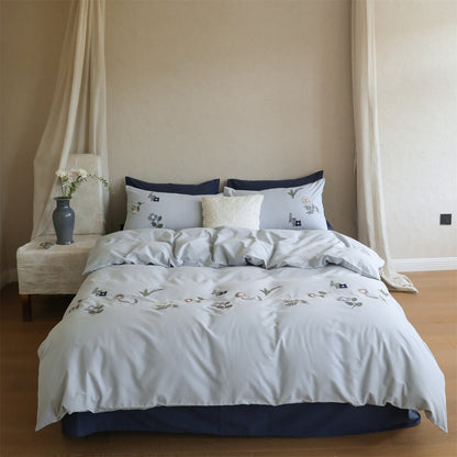Gesticktes Baumwoll-Bettwäsche-Set mit zarter Wildblumen-Stickerei und Percale-Struktur
