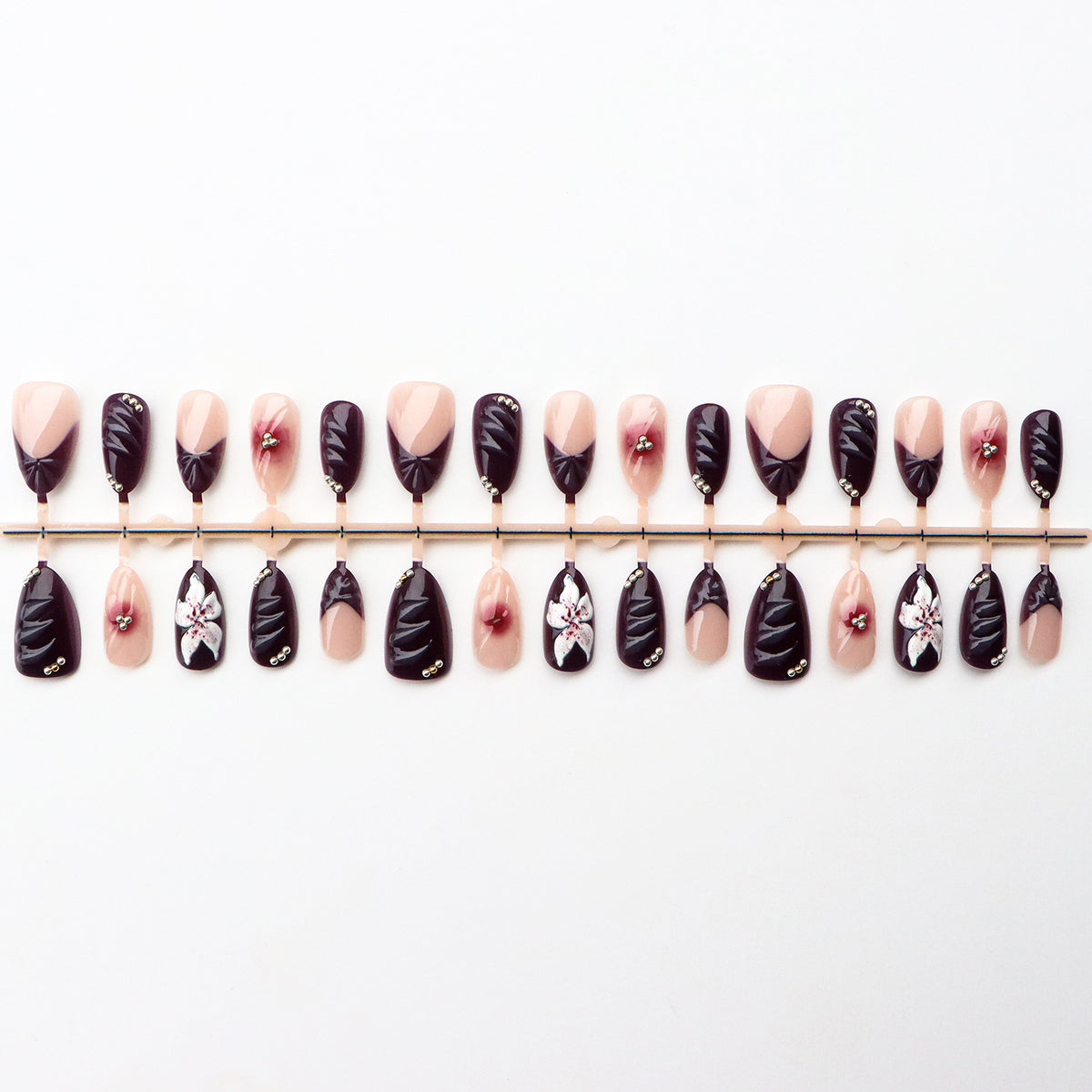Künstlerisches Floral Press-On Nagelset