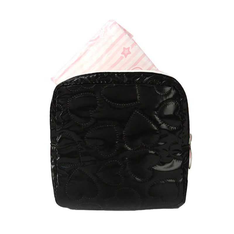 Praktische Kosmetiktasche mit Herzmotiv Brehn