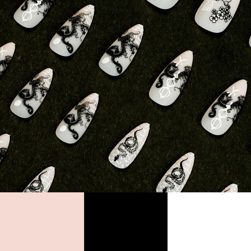 Kunstvolle Nageldesigns mit tierischen Motiven Brehn