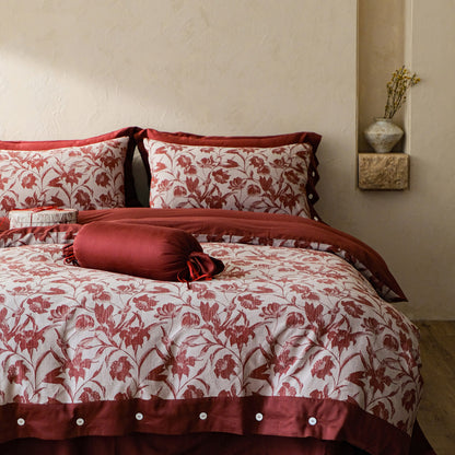 Gewebte Bettwäschegarnitur aus Baumwoll‑Leinen‑Mix mit dekorativem Blumenjacquard und feiner Kissenblende