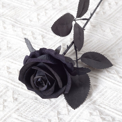 Elegante Seiden schwarze Rosenstiel