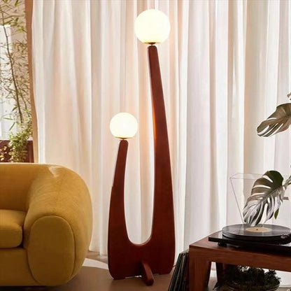 Künstlerische Holzstehlampe