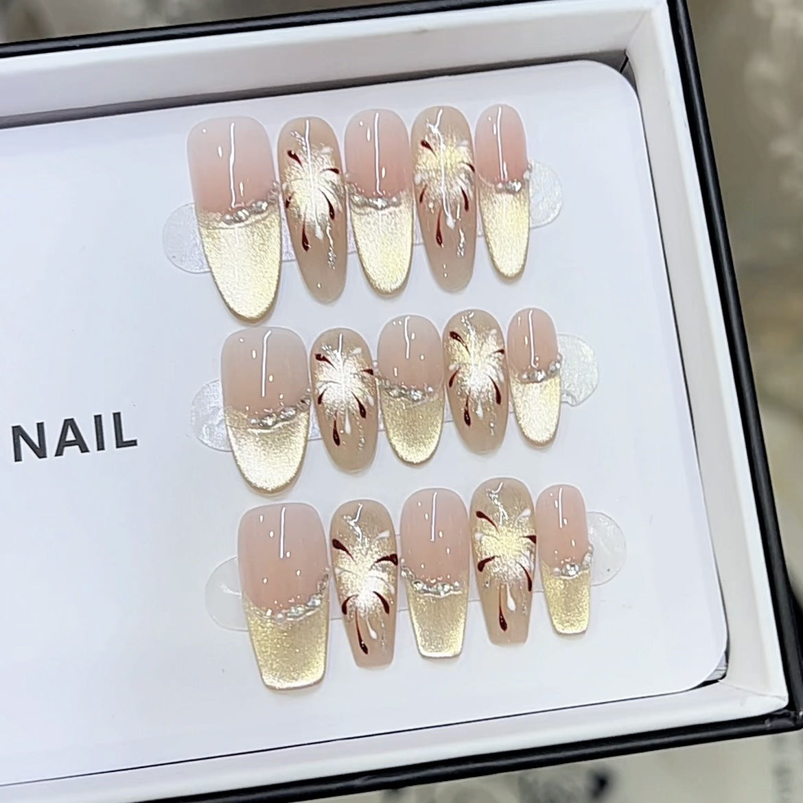 Künstlerisches florales Muster Press-On Nagelset Brehn