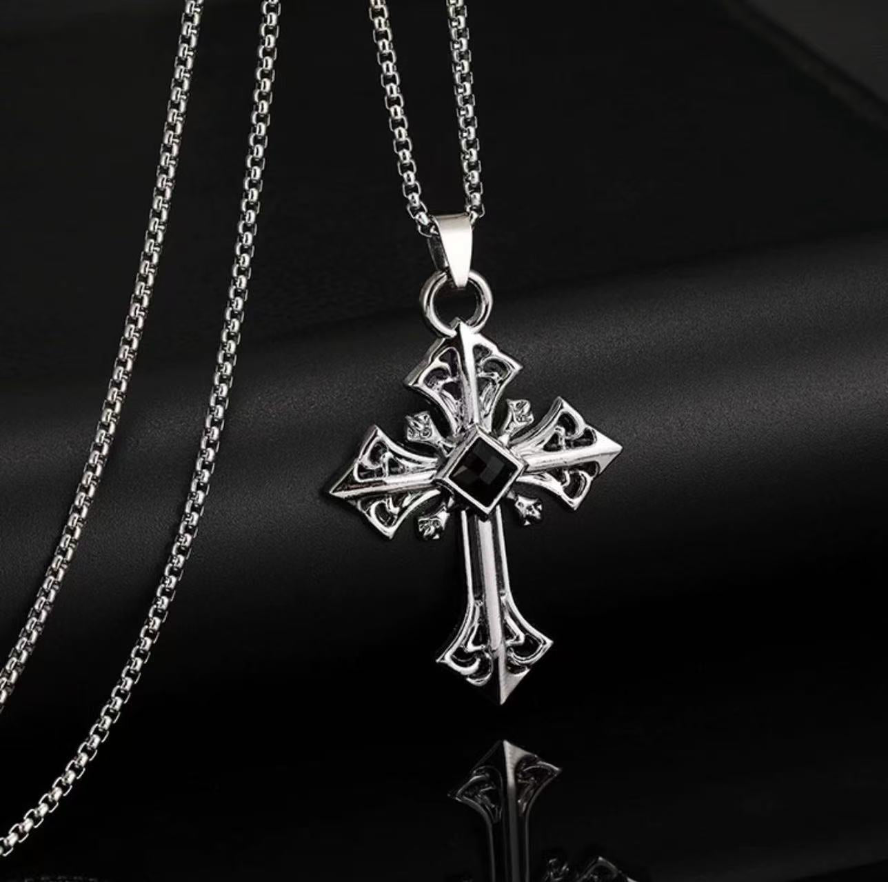 Gothic Cross Pendant Necklace Brehn