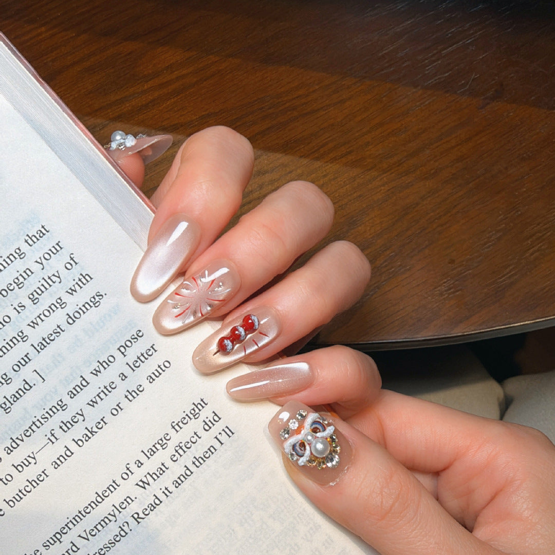 Dekoratives Press-On Nail Art Set mit Juwelenakzenten Brehn