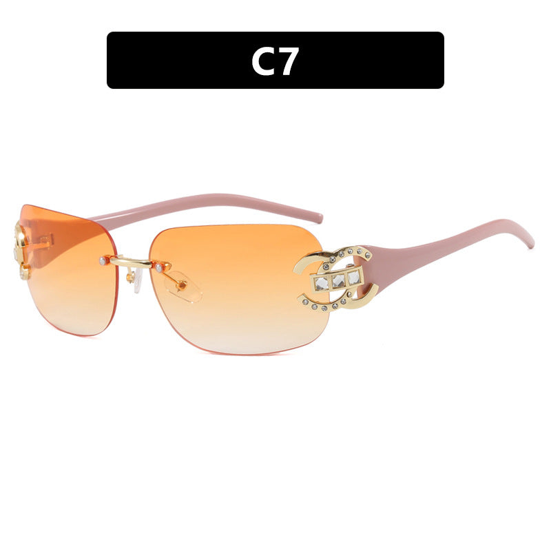 Damen modische Sonnenbrille mit luxuriösem Geometrie-Rahmen und schützendem UV-Filter Brehn