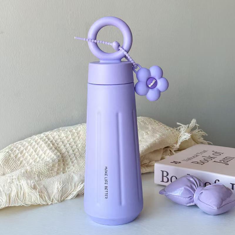 Damen stilvolle Wasserflasche mit praktischem Tragegriff Brehn