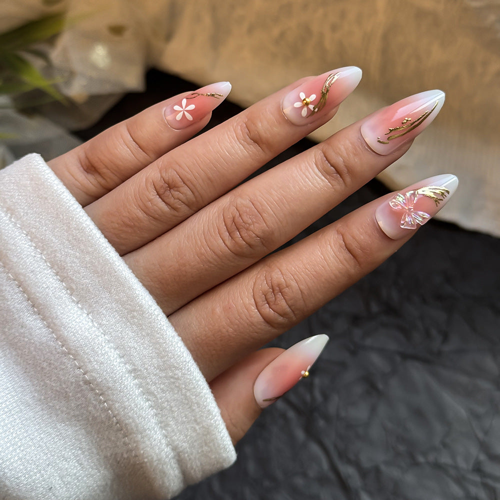 Elegantes blumenförmiges Press-On-Nagelkunst-Kit Brehn