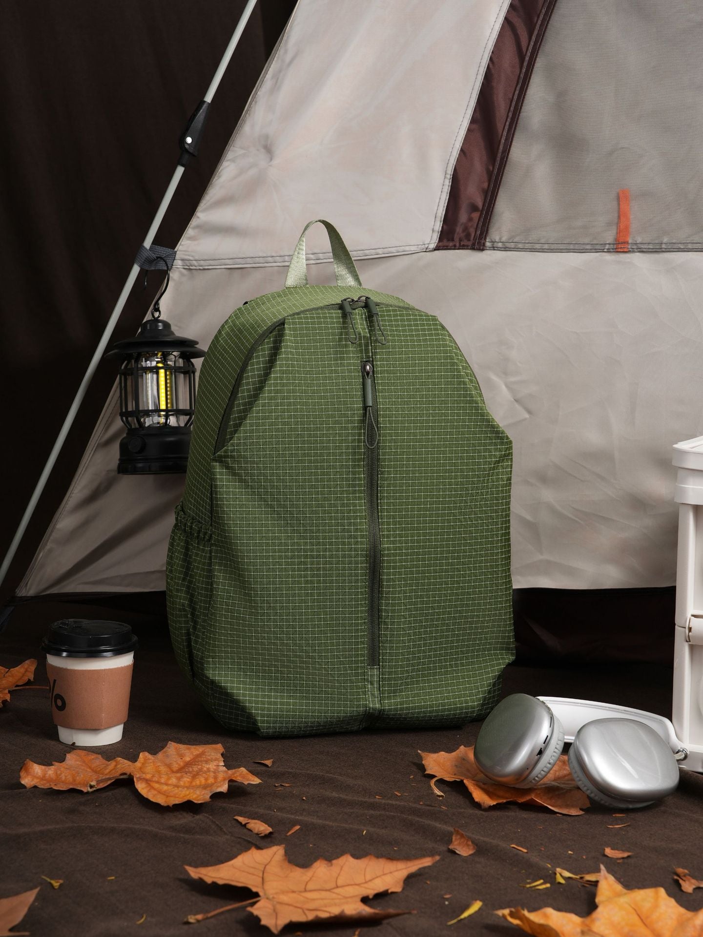Stylischer Camping-Rucksack
