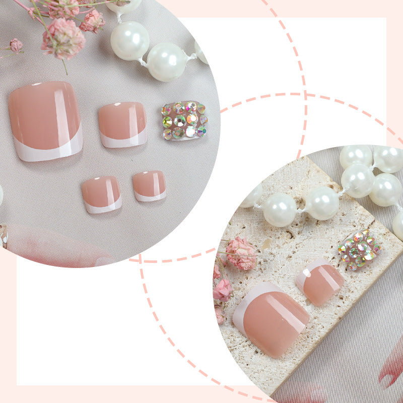 Kunstnagelset mit glamourösen 3D-Verzierungen Brehn