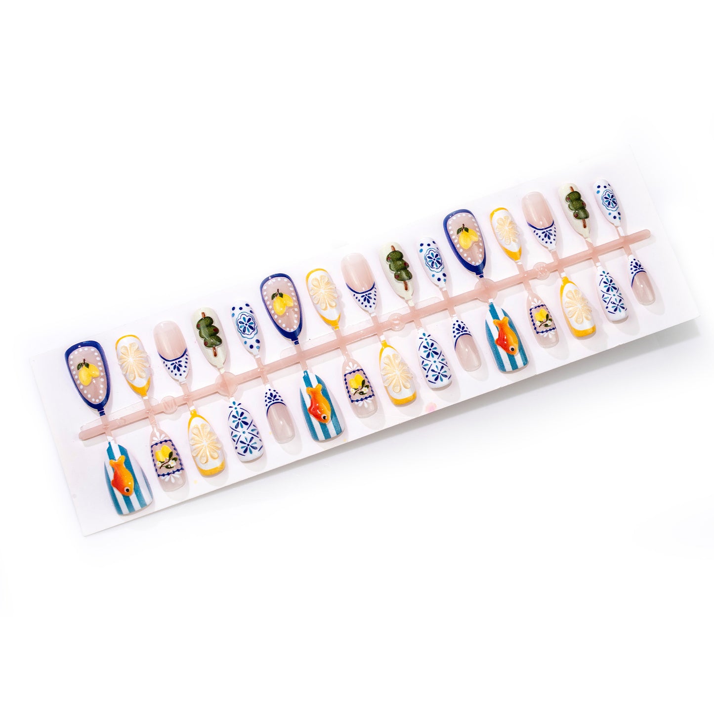 Künstlerisch thematisiertes Press-On Nail Set Brehn