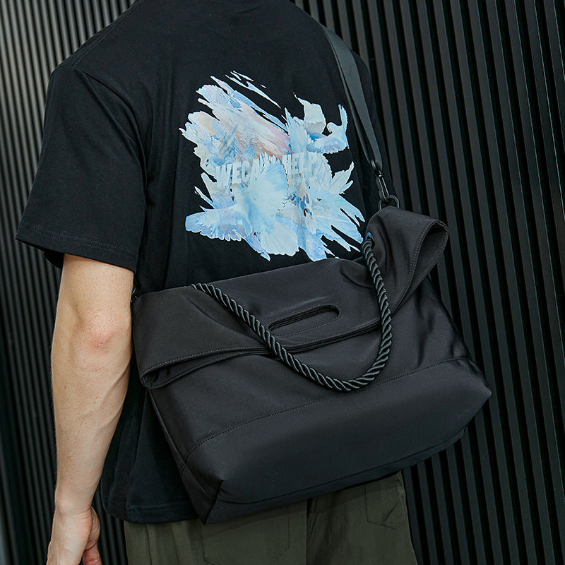 Multifunktionale schlanke Messenger-Tasche Brehn