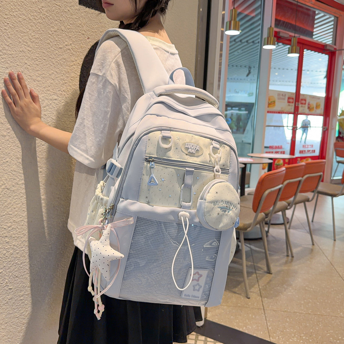 Stylischer Multifunktions-Rucksack mit gepolsterten Gurten Brehn