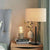 Moderne elegante Tischlampe