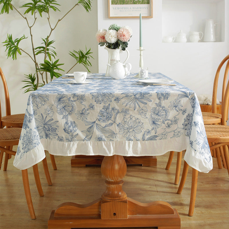 Bunte Tischdecke mit Blumenmuster