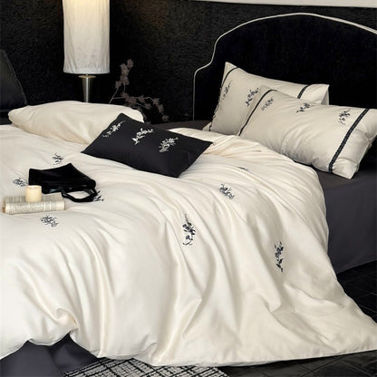 Luxuriöses Satin-Bettwäsche-Set mit feiner Blumenstickerei Brehn