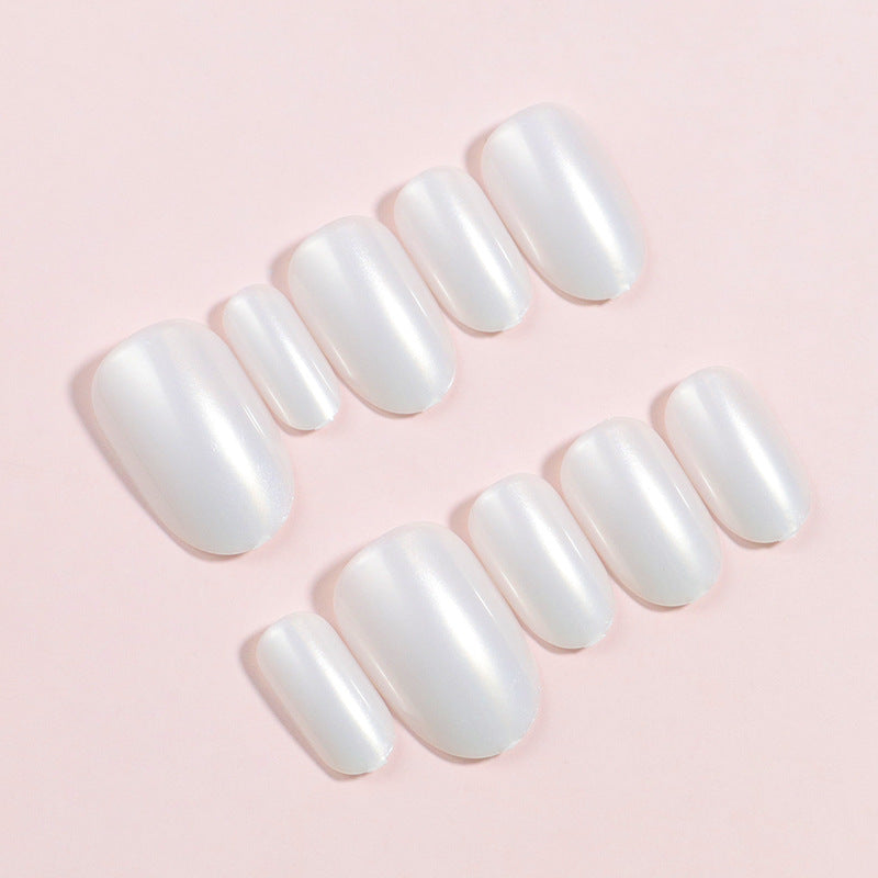 Glatte französische Press-On-Nagelset mit elegantem Finish Brehn