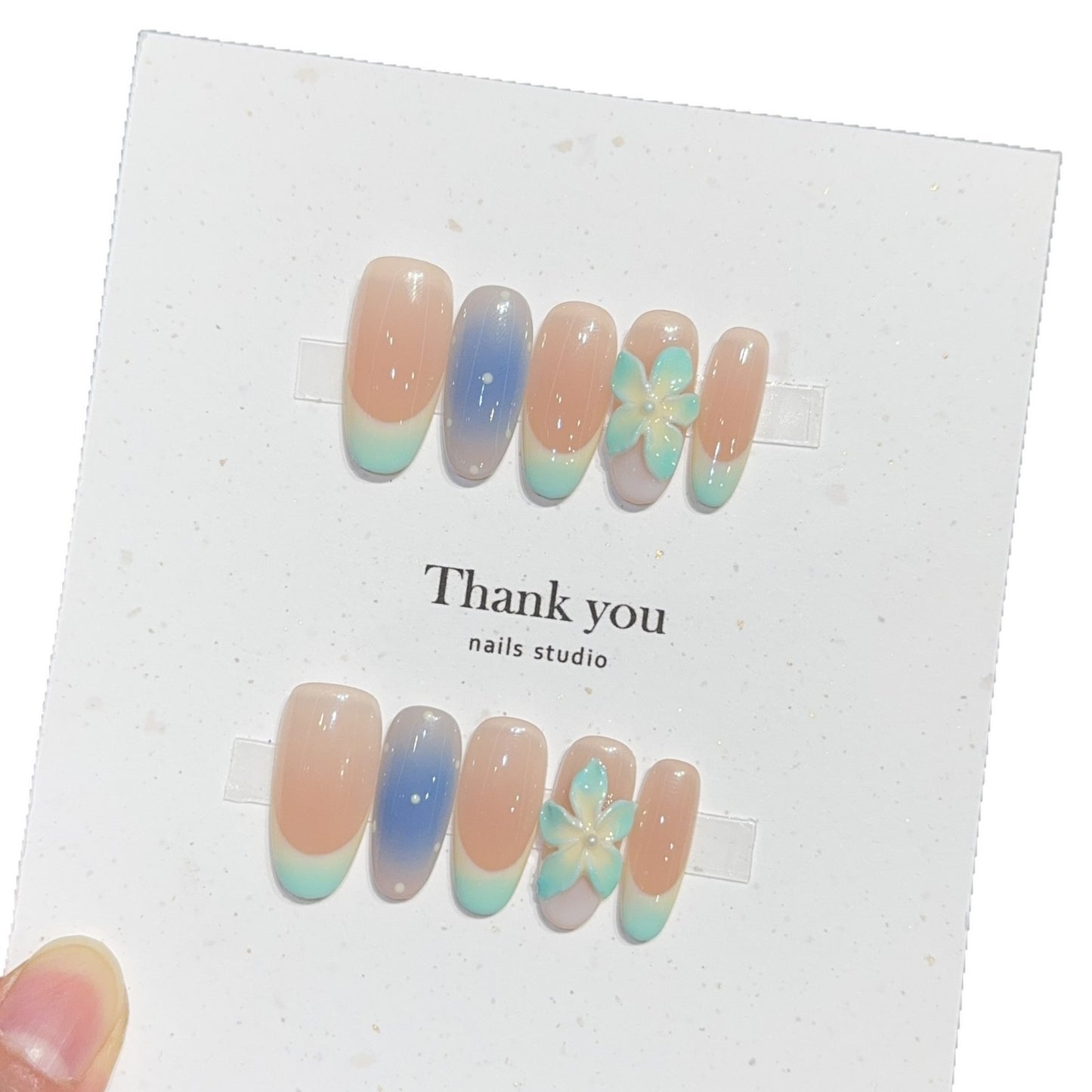Künstliche Nagelspitzen Im Floralen Design Brehn