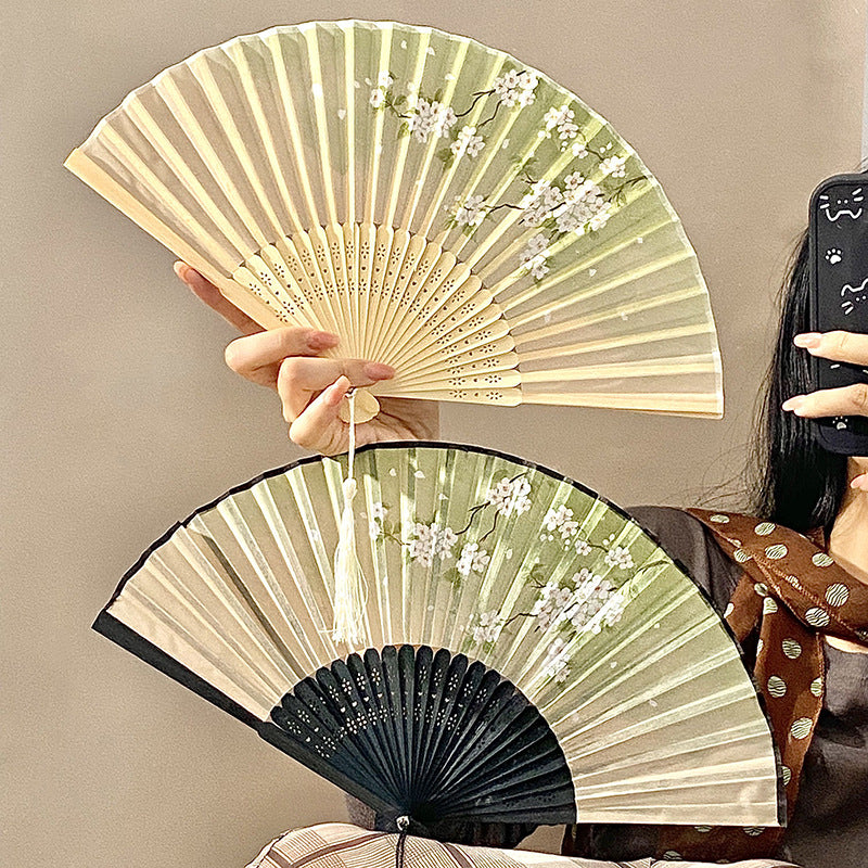 Handgefächer mit Elegantem Blütenmuster Brehn