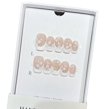 Florales Design Press-On Nagelkunstset Brehn