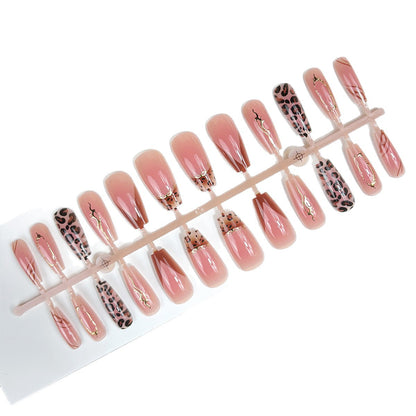 Künstlerische Press-On-Nagelspitzen Brehn