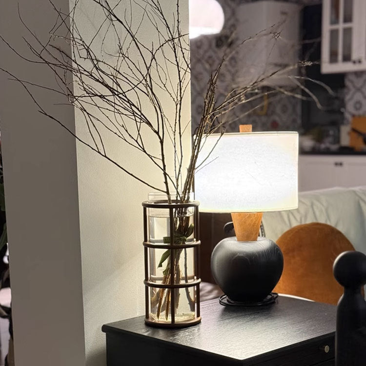 Dekoratives Glas- und Holzmittelstück
