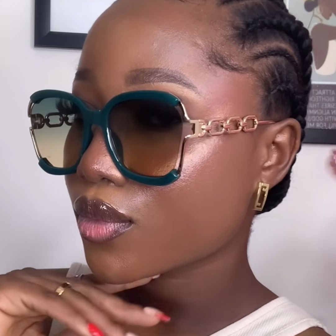 Damen modische Sonnenbrille mit goldenen Kettendetails Brehn