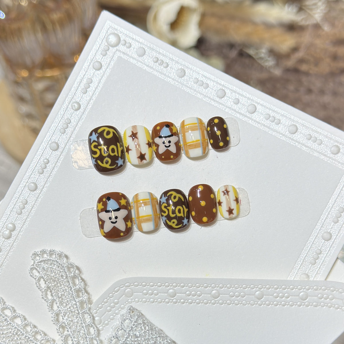Verspieltes, von Cartoons inspiriertes Press-On Nail Set Brehn