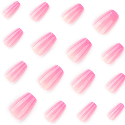 Kunstvolle Gel-Nägel mit zartem Ombre-Effekt Brehn