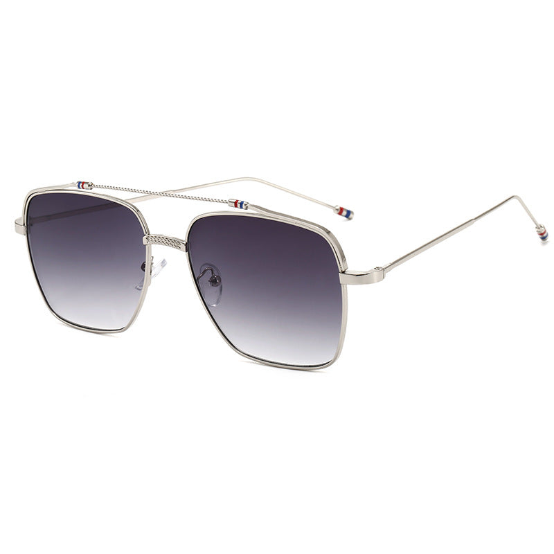 Damen modische geschwungene Brille mit schmalem Metallrahmen Brehn
