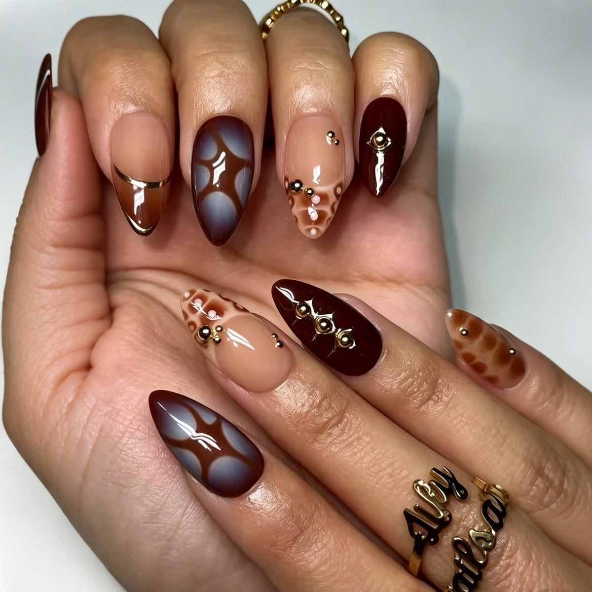 Künstlerischer Luxus Press-On Nagelkunst Brehn