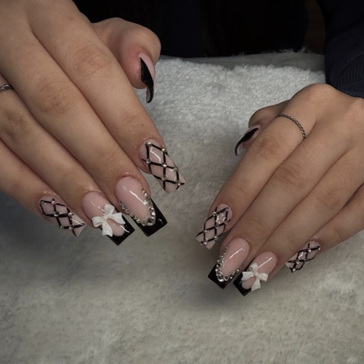 Dekorative Nagelkunst Brehn