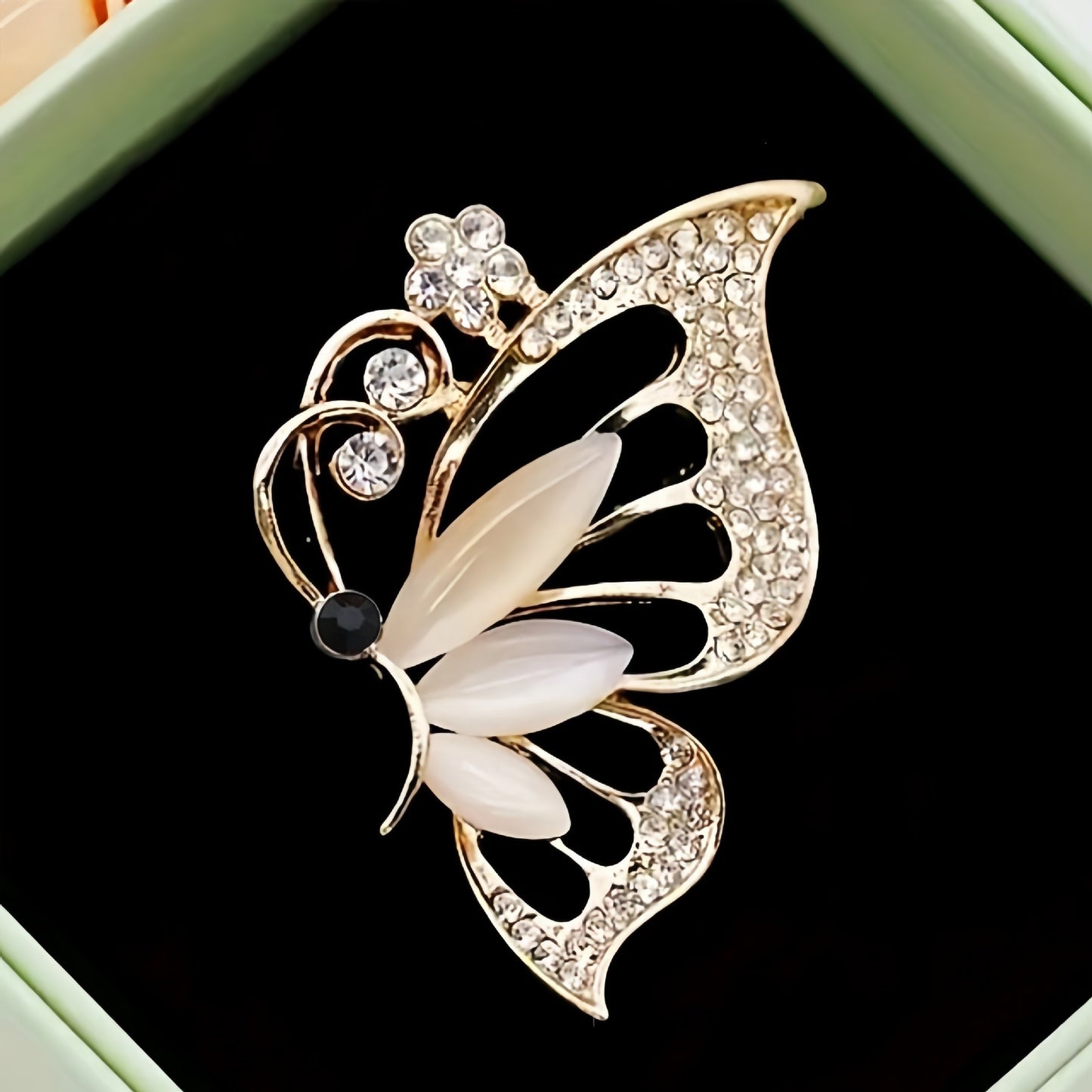 Elegante Schmetterlingsbrosche Brehn