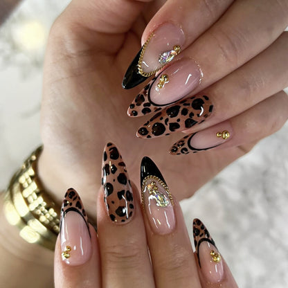 Künstlerische Leopardenmuster Stiletto Nagelkunst Extensions Brehn