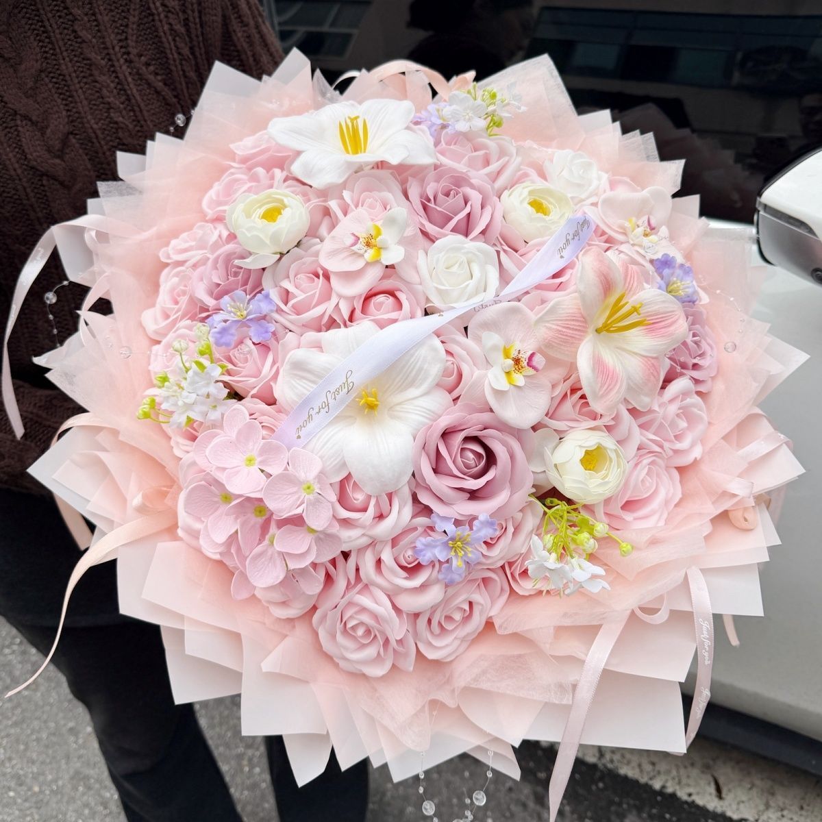 Exquisites florales Blumenarrangement
