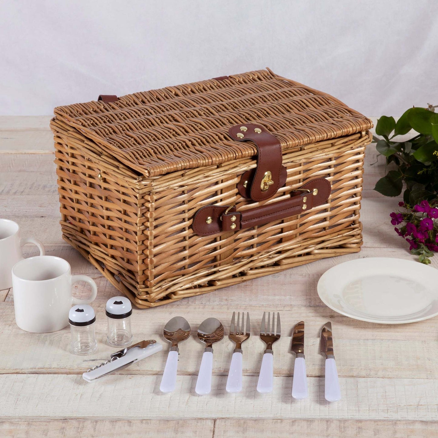 Damen Picknickkorb mit integriertem Geschirrset und dekorativem Innenfutter Brehn